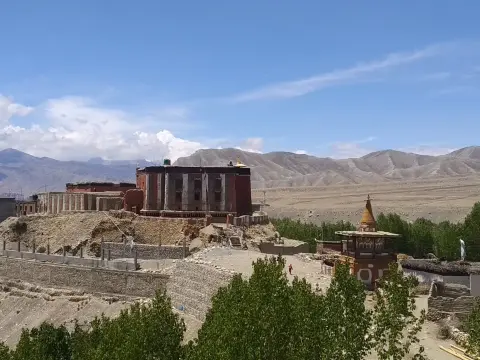 Upper Mustang Trek