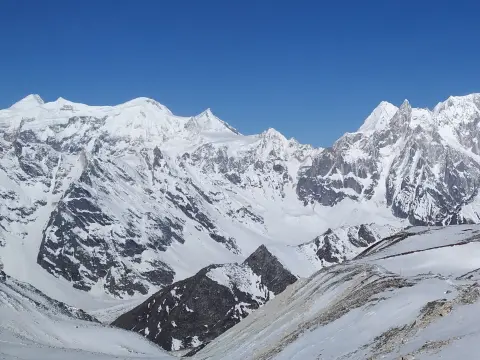 Pisang Peak Climbing