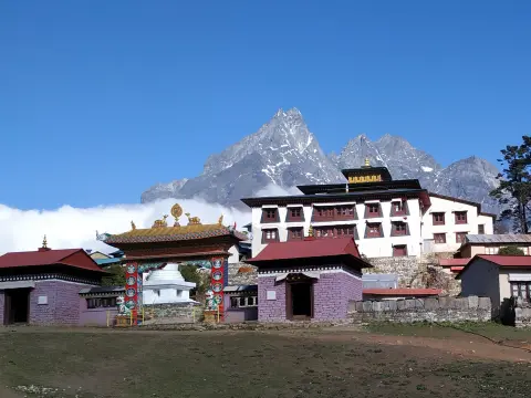 Everest Panorama Yoga Trek